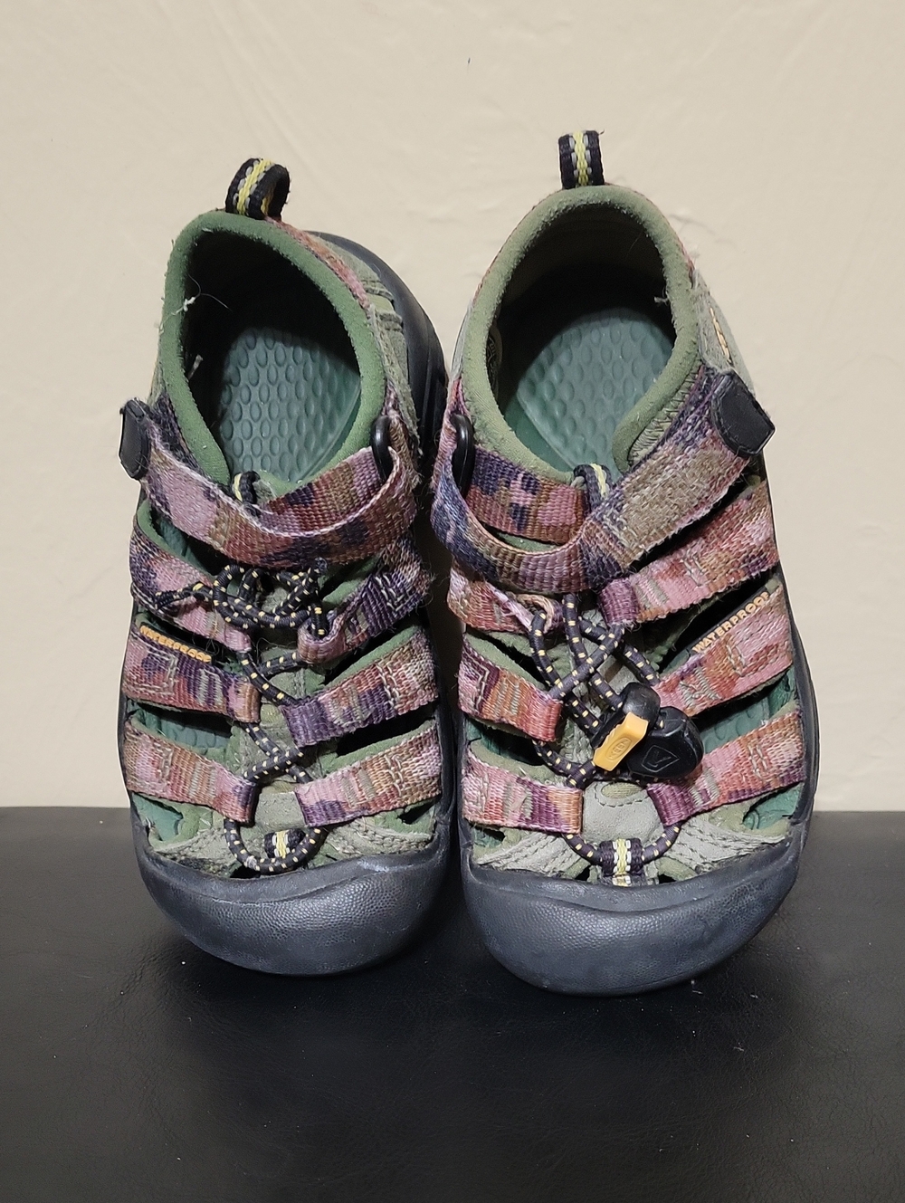 Keen Newport H2 sandals in camo/green
